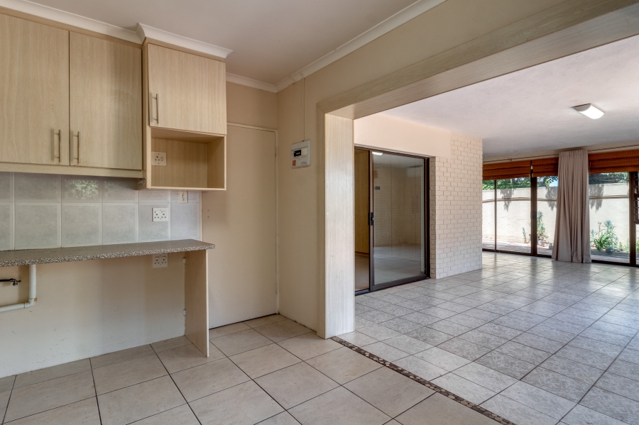3 Bedroom Property for Sale in Die Wingerd Western Cape
